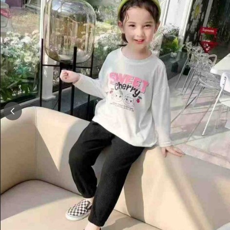 بنطال رياضي مخملي للأطفال