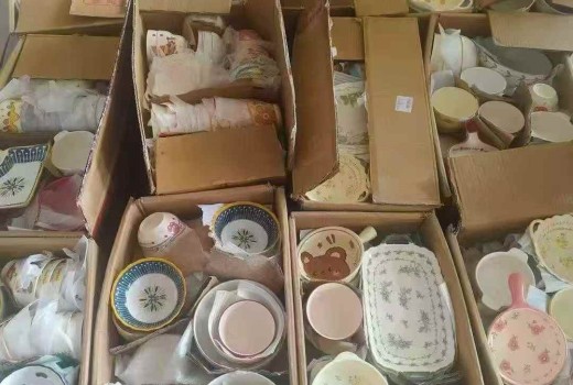 تقدير عدد قطع اواني السيراميك في الطن