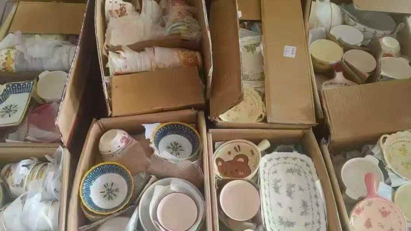 تقدير عدد قطع اواني السيراميك في الطن