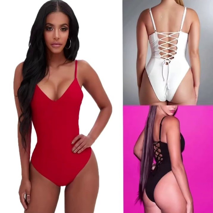 مجموعة من الملابس الداخلية المثيرة