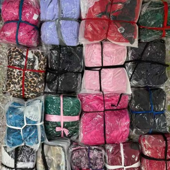 طقم ملابس داخلية مثيرة من قطعة واحدة