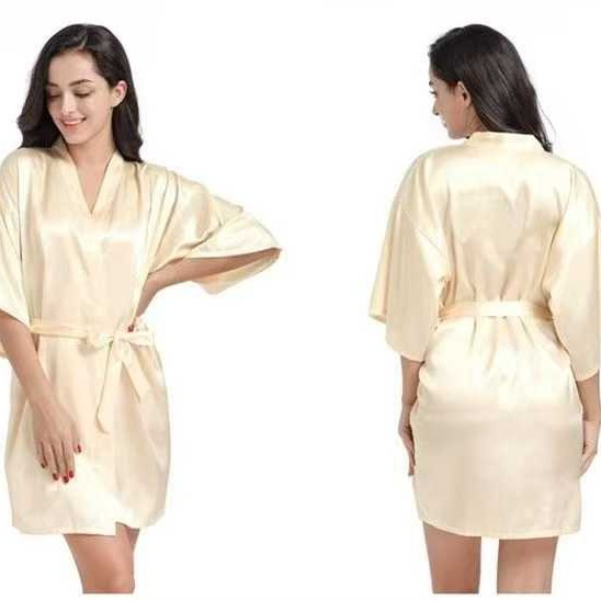 أردية حمام نسائية منوعة 