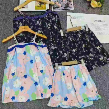 أطقم قمصان نوم وبيجامات مريحة وجذابة