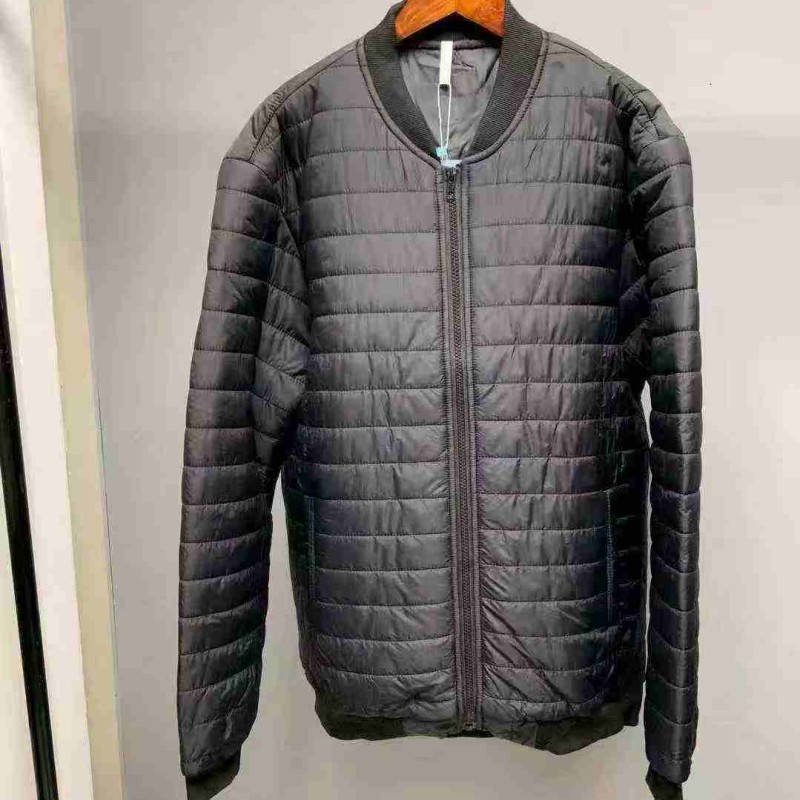 جاكيتات رجالية مبطنة بالقطن لفصلي الخريف والشتاء