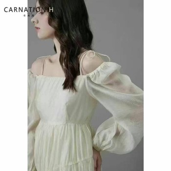 فساتين نسائية رقيقة مناسبة خريفية