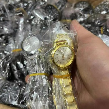 ساعات إلكترونية كوارتز للرجال والنساء