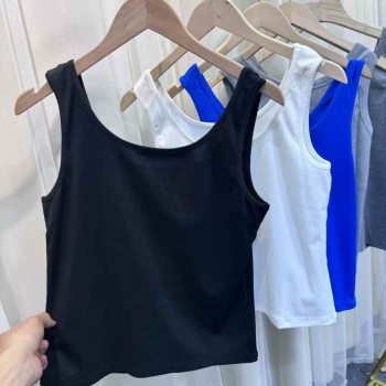 تانك علوي نسائي قصير بحمالات عريضة