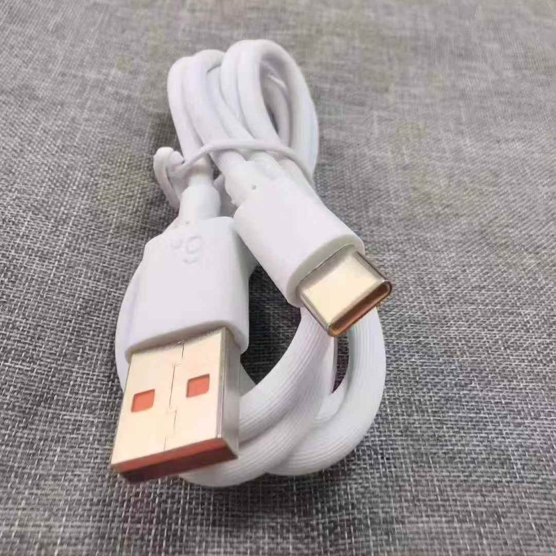 كابل شحن وبيانات Type-C بطول متر واحد كابل شحن وبيانات Type-C بطول متر واحد