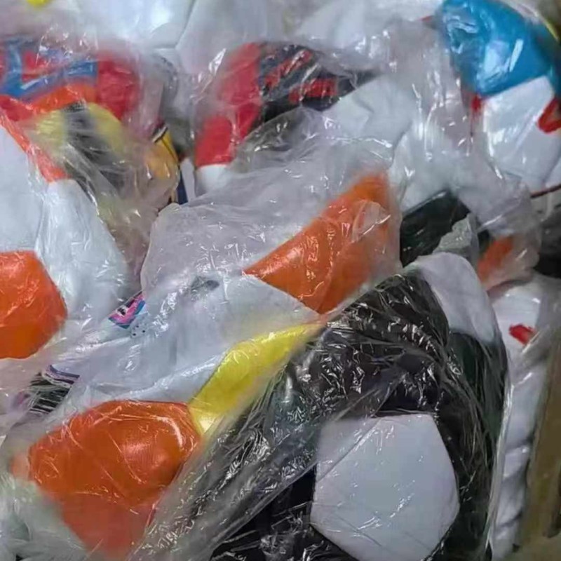 كرات قدم منوعة عالية الجودة كرات قدم منوعة عالية الجودة