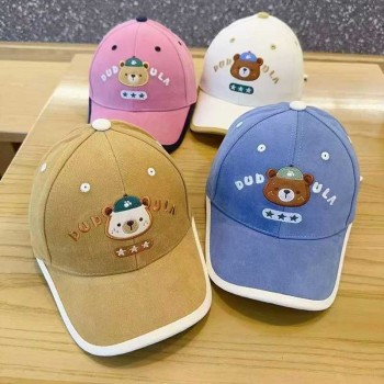 قبعة بيسبول للأطفال بتصميمات متنوعة قبعة بيسبول للأطفال بتصميمات متنوعة