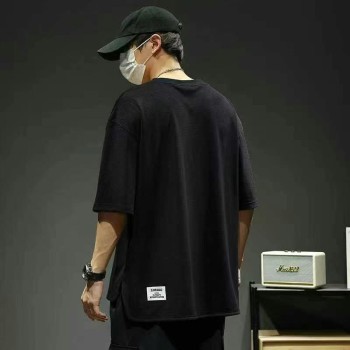 قمصان تي شيرت فضفاضة للرجال