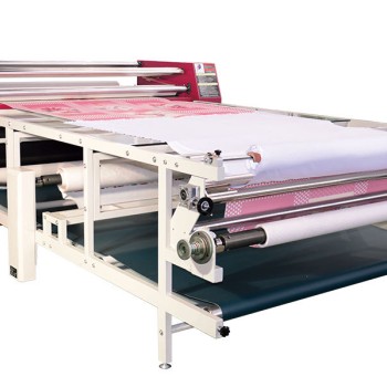 420 مم 600 ملم تسخين الزيت الأسطوانة الأسطوانة نقل الحرارة النسيج Calandra تسامي للملابس الرياضية