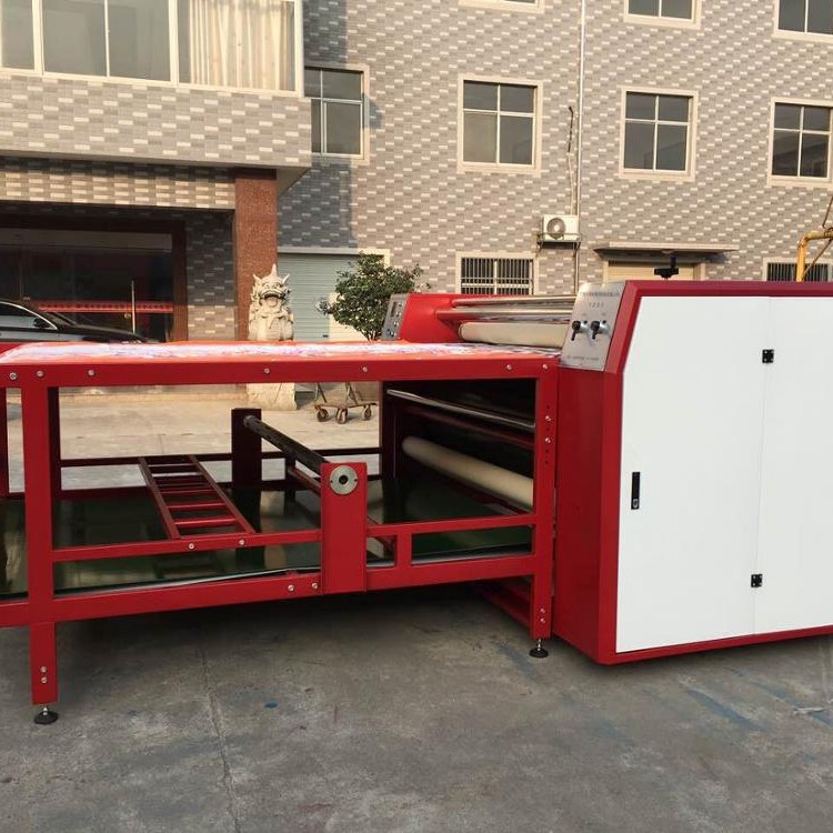 1.9m 220V ألة طباعة التسامي السبليميشن الحرارية بتسخين الزيت 1.9m 220V ألة طباعة التسامي السبليميشن الحرارية بتسخين الزيت