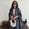 الملابس العربية الأكثر مبيعا, عباية باكمام خفاشية فضفاضة