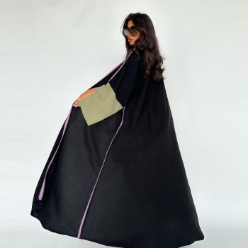 الملابس العربية, عباية أنيقة بخصر نحيف وأكمامة كبيرة