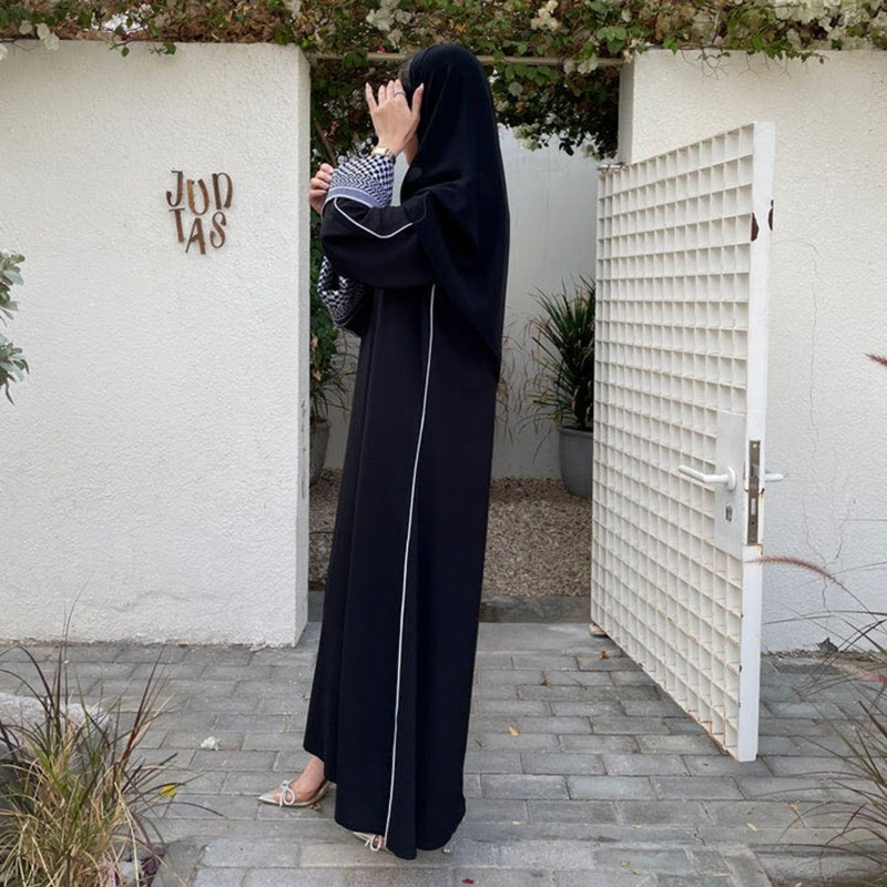 الملابس العربية, فستان عباية برقبة مستديرة وأكمام الكوفية الفلسطينية الملابس العربية, فستان عباية برقبة مستديرة وأكمام الكوفية الفلسطينية