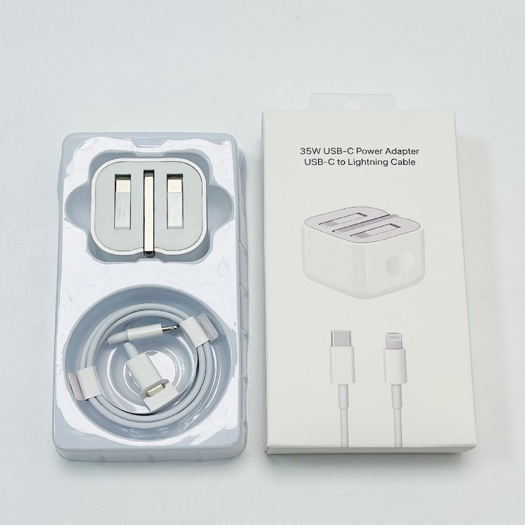 شاحن PD35W مناسب لـ Apple iPhone 15 شحن رأس British Fast Charging Cable Type-C Charging Cable شاحن PD35W مناسب لـ Apple iPhone 15 شحن رأس British Fast Charging Cable Type-C Charging Cable
