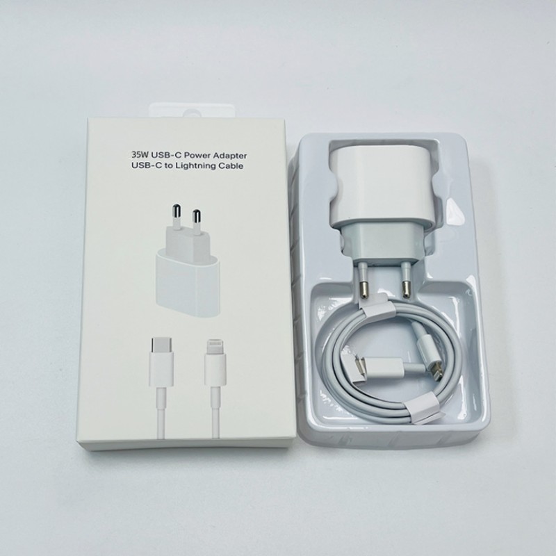 شاحن PD35W مناسب لـ Apple iPhone 15 شحن رأس British Fast Charging Cable Type-C Charging Cable شاحن PD35W مناسب لـ Apple iPhone 15 شحن رأس British Fast Charging Cable Type-C Charging Cable