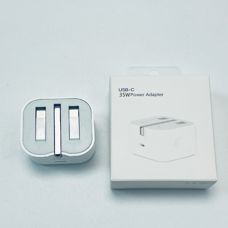 شاحن PD35W مناسب لـ Apple iPhone 15 شحن رأس British Fast Charging Cable Type-C Charging Cable شاحن PD35W مناسب لـ Apple iPhone 15 شحن رأس British Fast Charging Cable Type-C Charging Cable