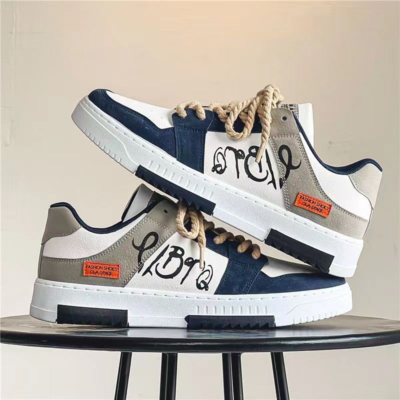 أحذية قماشية رجالية عصرية جديدة لعام 2025  