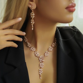 المجوهرات الكلاسيكية على شكل سنبلة  القمح الإبداعية المرصعة بالكريستال الماسي