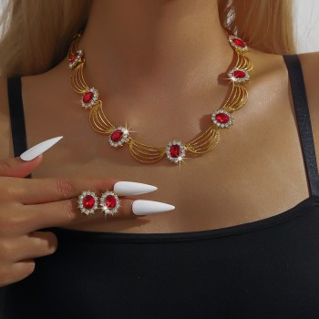 طقم مجوهرات للحفلات النسائية - قلادة وأقراط من الكريستال المطلي بالذهب بتصميم آرت ديكو من عشرينيات القرن العشرين للأزياء الكلاسيكية والمناسبات المسائية