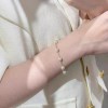 اساورة منوعة ذات جودة عالية ومغلفة بشكل جيد وجميل اساورة منوعة ذات جودة عالية ومغلفة بشكل جيد وجميل