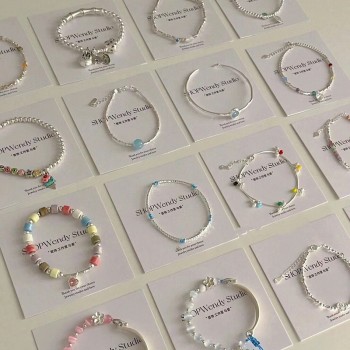 اساورة منوعة ذات جودة عالية ومغلفة بشكل جيد وجميل 