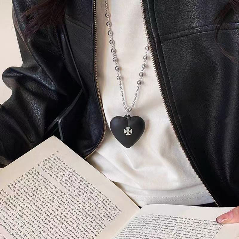 زن الصينية الجديدة قلادة من النحاس ريشة البوهيمي الرياح الوطنية للمرأة طبقة مزدوجة مطوية طويلة سترة سلسلة التبعي