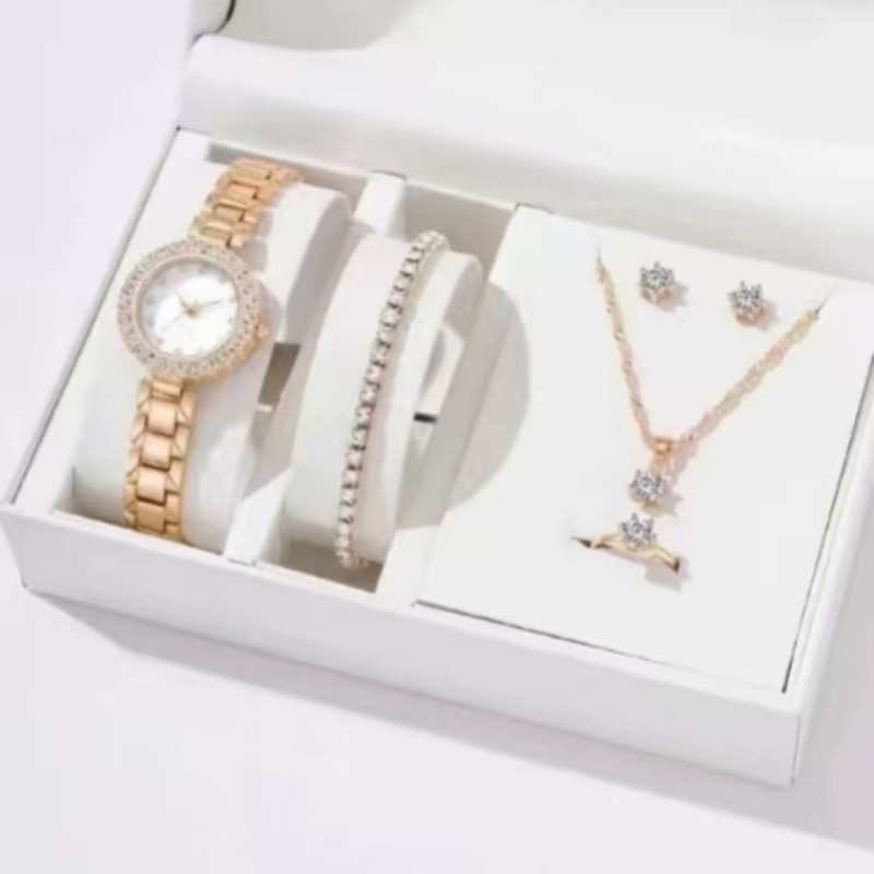 طقم من 5 قطع من ساعات نسائية من الفولاذ  بثلاث عيون للنساء بتصميم كوري كاجوال (علبة برتقالية) طقم من 5 قطع من ساعات نسائية من الفولاذ  بثلاث عيون للنساء بتصميم كوري كاجوال (علبة برتقالية)