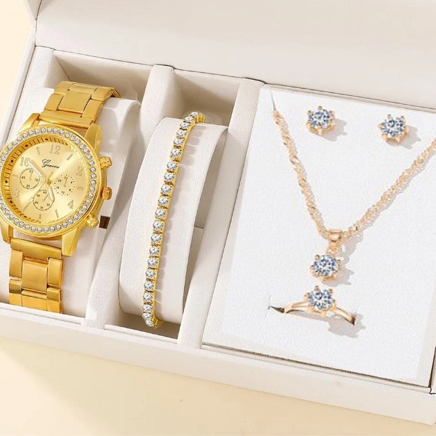 طقم من 5 قطع من ساعات نسائية من الفولاذ  بثلاث عيون للنساء بتصميم كوري كاجوال (علبة برتقالية) طقم من 5 قطع من ساعات نسائية من الفولاذ  بثلاث عيون للنساء بتصميم كوري كاجوال (علبة برتقالية)