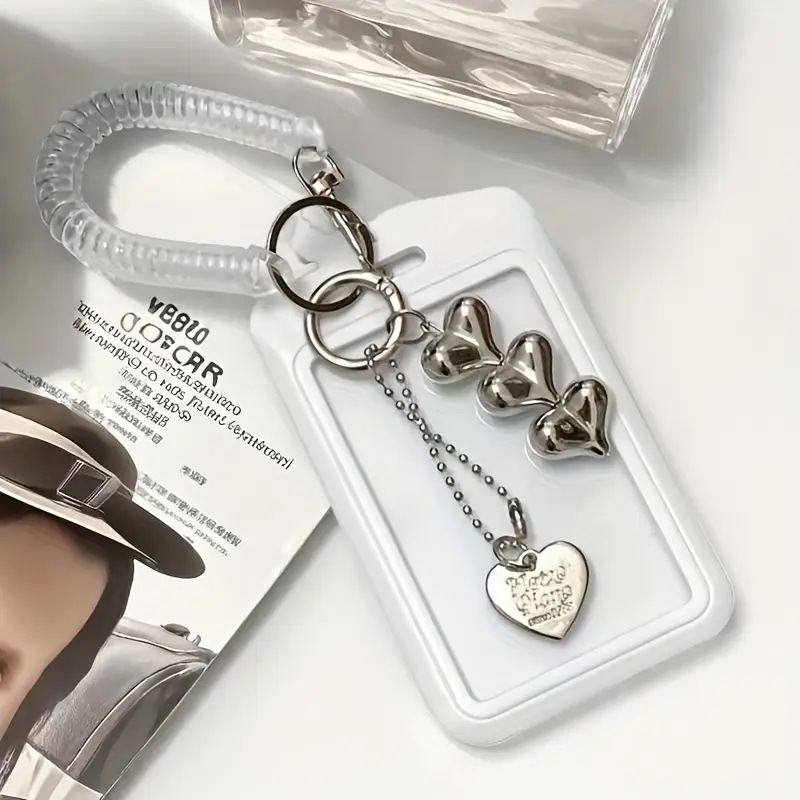 الطلاب في الحرم الجامعي بطاقة وجبة مجموعة من الطلاب في الحرم الجامعي بطاقة المترو شهادة حافلة الحرم الجامعي مفتاح قفل الباب مجموعة واقية