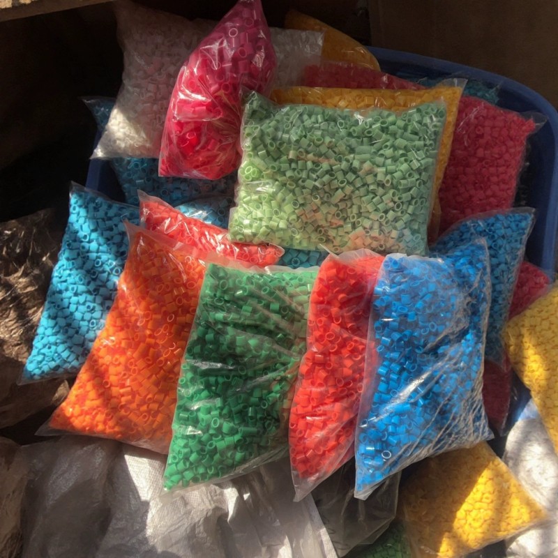 مشابك البلاستيك القابلة للانزلاق  لأشرطة المعصم  1000 قطعة