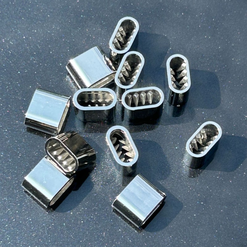 مشبك حزام المعصم المعدني الفضي البيضاوي  