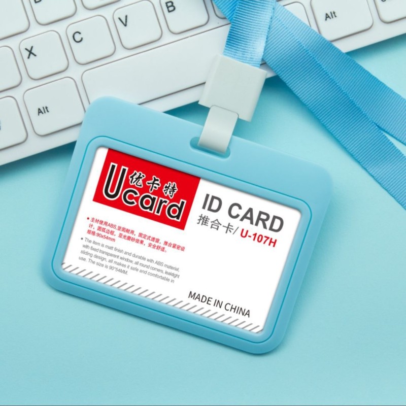 حامل بطاقات UCAR U-107 صغير الحجم يُغلق بالضغط