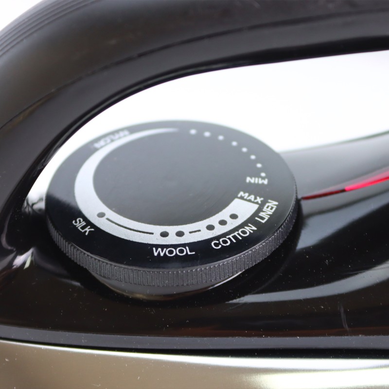 عقد اليد الكهربائية الجافة الكي آلة الكي الحديد المحمولة الصغيرة