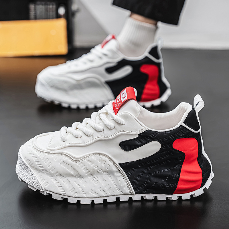 حذاء رجالي بتصميم جديد يسمح بمرور الهواء ومناسب لممارسة رياضة المشي والتنزه  