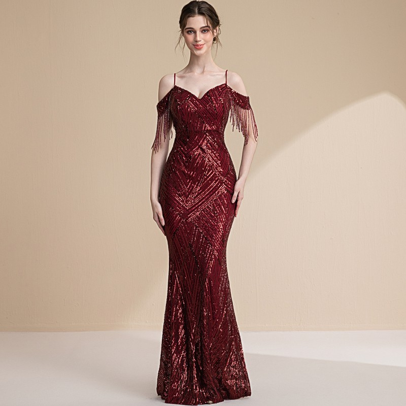 فستان سهرة نسائي فاخر مناسب للمناسبات الاجتماعية الراقية