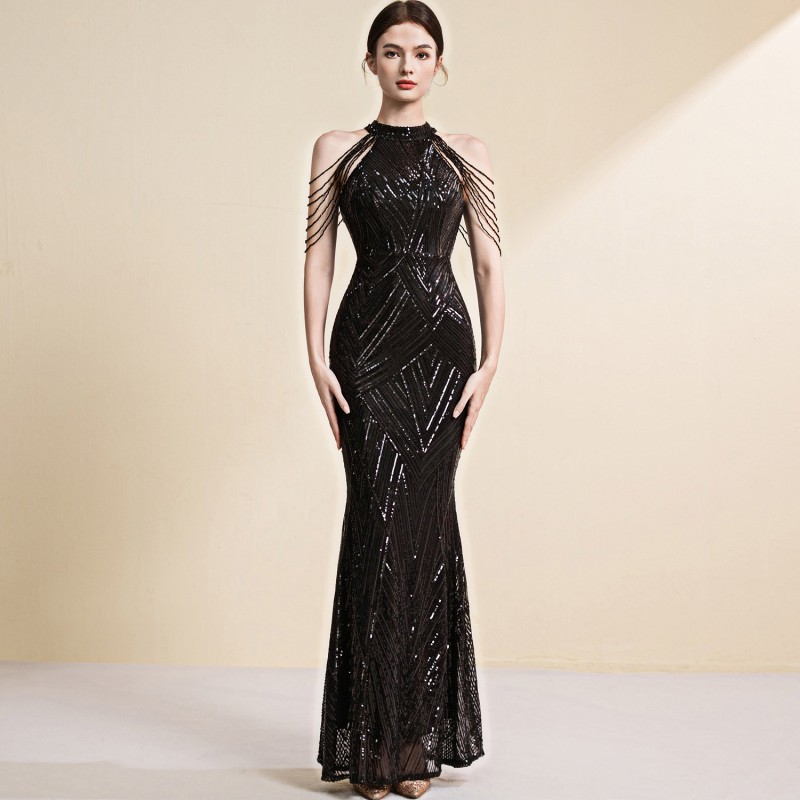 فستان سهرة نسائي، على الطراز الفرنسي