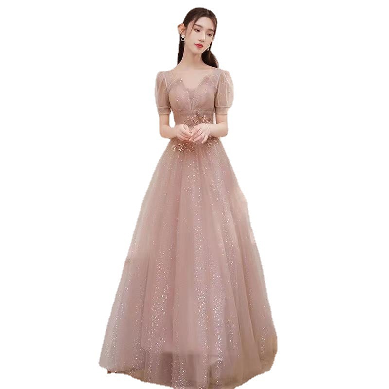 فساتين وصيفات الشرف من الساتان