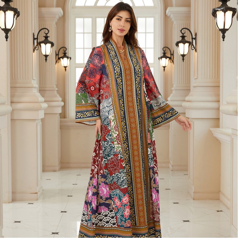 تصميم عربي بنمط تقليدي، بياقة على شكل حرف V، وأكمام طويلة، وتنورة طويلة مطبوعة، وجلابية واسعة فضفاضة، ملابس نسائية