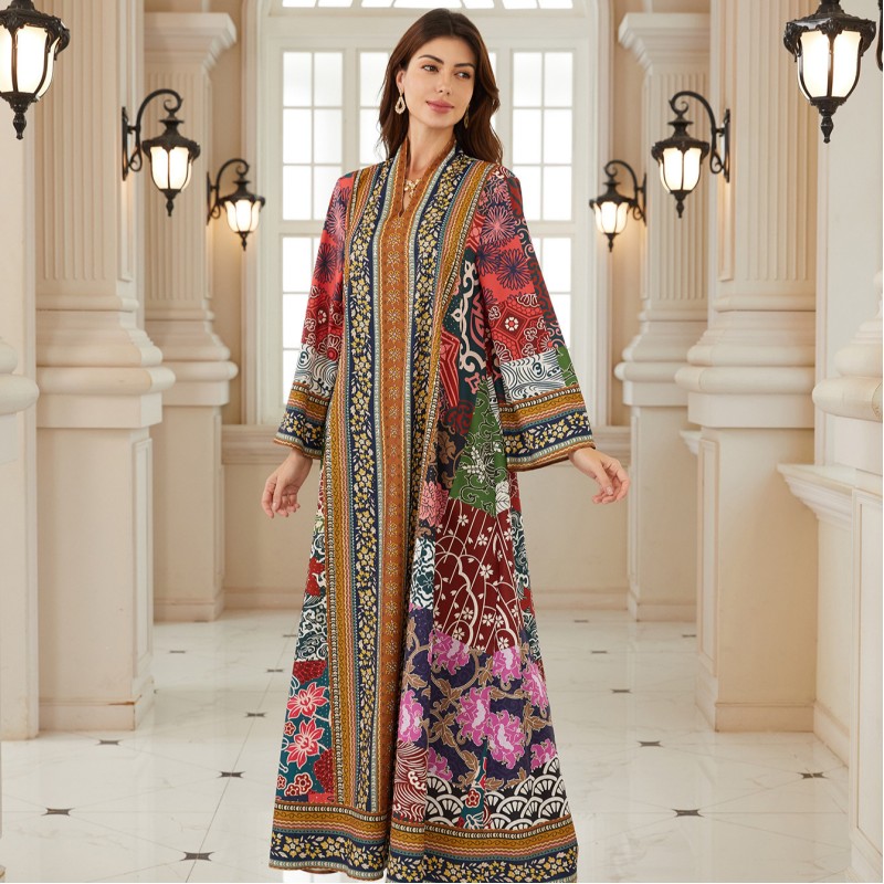 تصميم عربي بنمط تقليدي، بياقة على شكل حرف V، وأكمام طويلة، وتنورة طويلة مطبوعة، وجلابية واسعة فضفاضة، ملابس نسائية