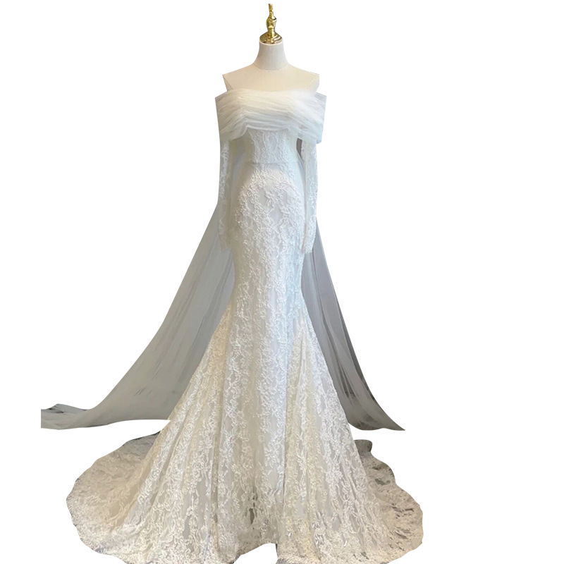 فستان زفاف خفيف من الدانتيل بتصميم ذيل السمكة، فستان زفاف بسيط بكتف واحد، فستان استقبال فرنسي خفيف من الشاش