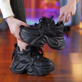 أحذية منصة عالية الارتفاع  للنساء 2025، مريحة ومتعددة الاستخدامات، طراز كلاسيكي أنيق