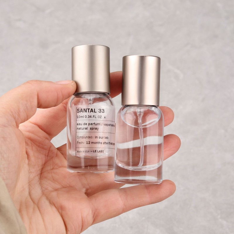 يحتوي على 10 مل من الزيوت العطرية لترطيب البشرة وترطيبها.