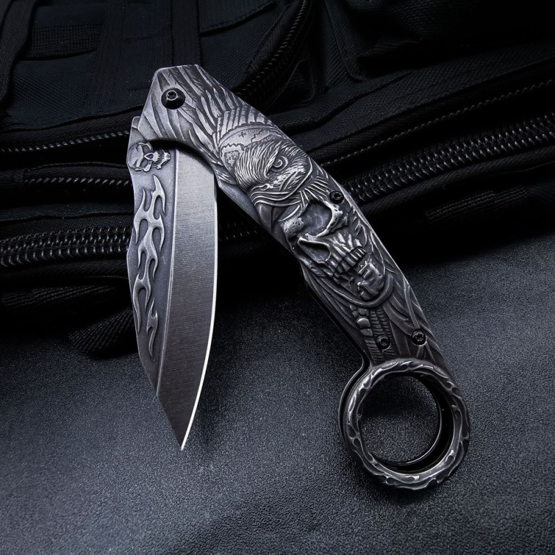 Cross-border source outdoor survival knife creative eagle-eye relief folding knife portable sharp ring saber melon and fruit knife