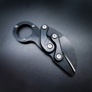 Multifunctional stainless steel claw knife folding mechanical claw knife hand training outdoor mini knife csgo game claw knife