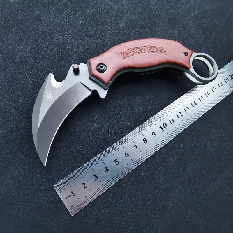 Multifunctional Folding Knife for Self-Defense, Portable Wristband Outdoor Knife, Cool Folding Knife
