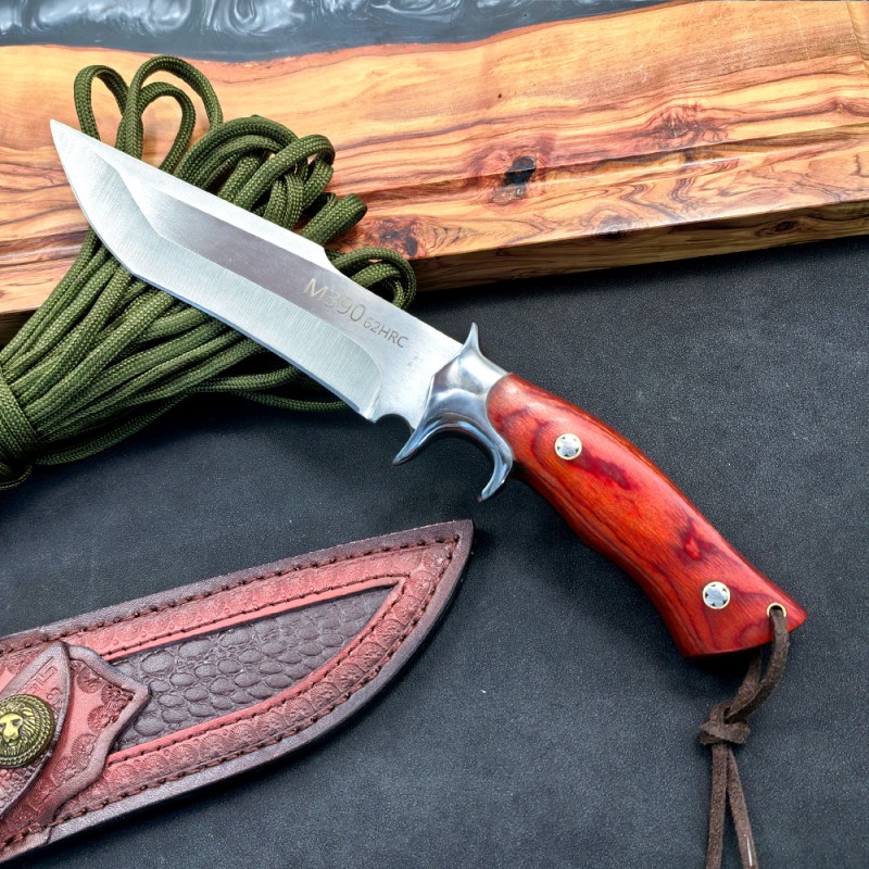 Outdoor Self-Defense Straight Knife with Integrated Blade, High Hardness Stainless Steel Wilderness Adventure Knife with Leather Sheath, Portable Sharp Straight Knife