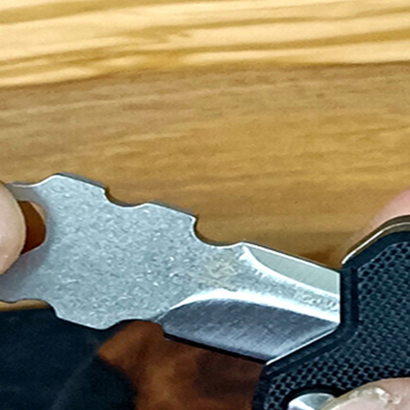 Outdoor Pocket Small Multifunctional Folding Knife Pocket Portable Key Knife Mini Courier Knife